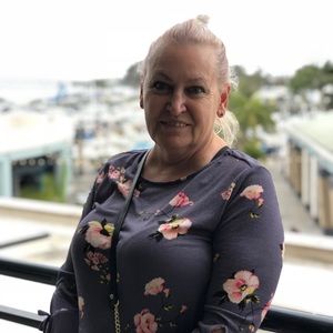 Meet your Posher, Denise